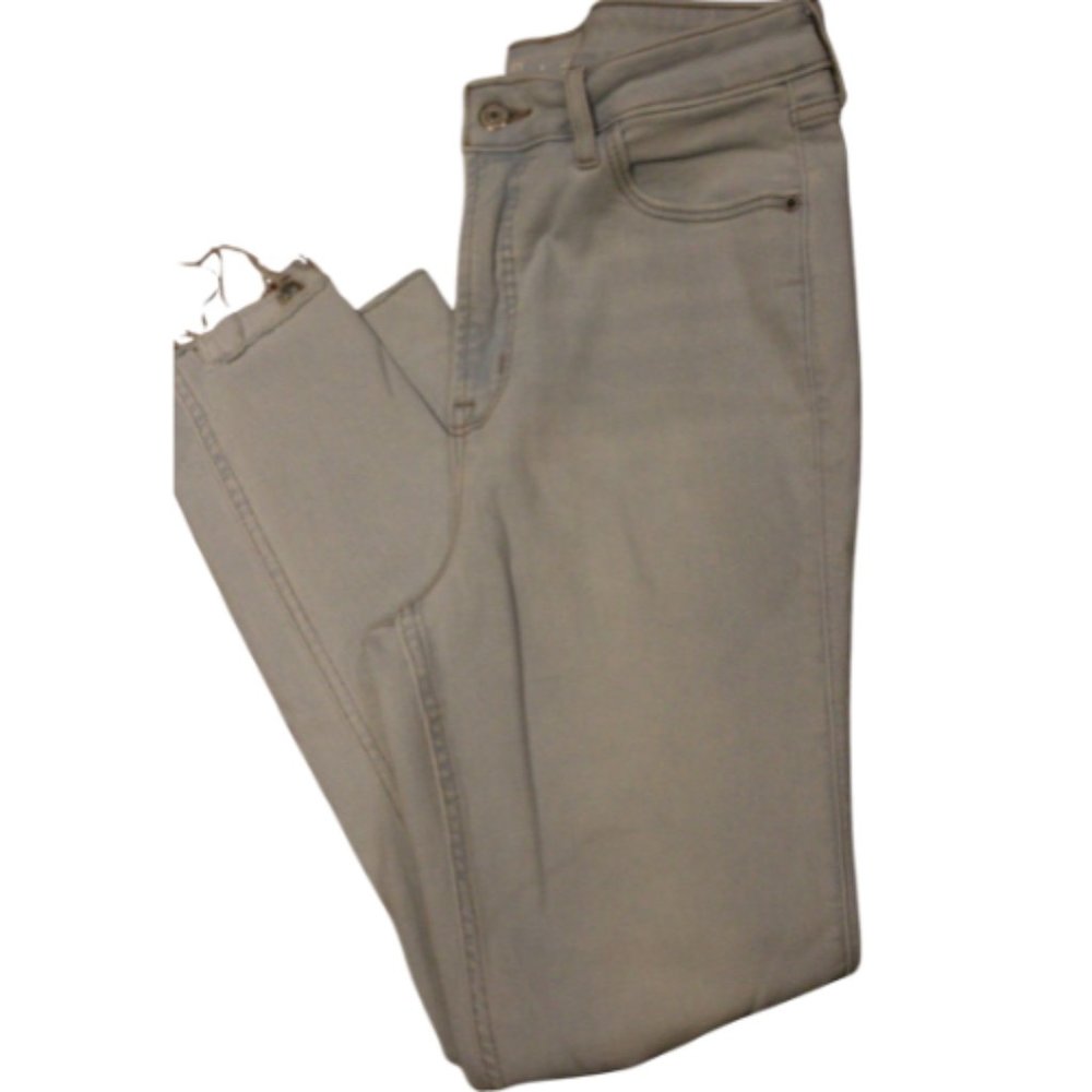2/$25 🏷 Old Navy Light Skinny Jeans Size 8